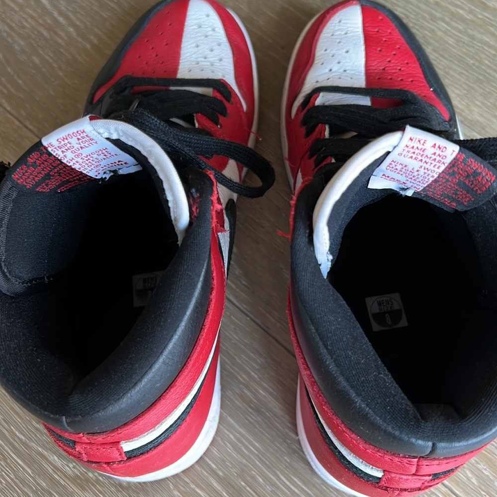 Red & black Jordan’s - Picture 7 of 11